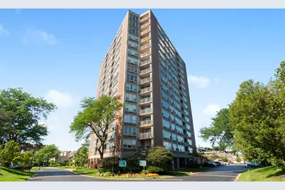 3925 Triumvera Drive #3A, Glenview, IL 60025 - Photo 1