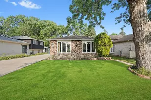 14817 Homan Ave, Midlothian, IL 60445 - Photo 1