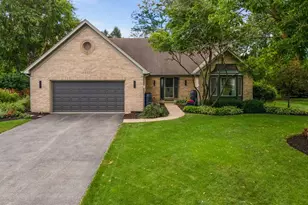 610 Norcross Dr, Batavia, IL 60510 - Photo 1