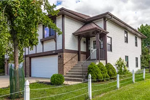 1426 Chippewa Trail, Wheeling, IL 60090 - Photo 1