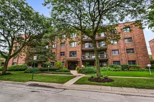 9221 Drake Ave, Evanston, IL 60203 - Photo 1