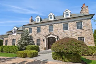 78 Wagner Rd, Northfield, IL 60093 - Photo 1