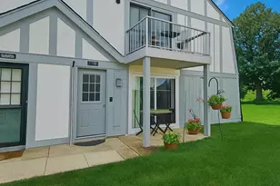 7412 Canterbury Pl, Downers Grove, IL 60516 - Photo 1