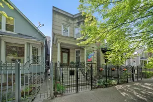 2927 N Sacramento Ave, Chicago, IL 60618 - Photo 1
