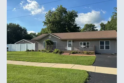 910 W Kennedy Road, Braidwood, IL 60408 - Photo 1