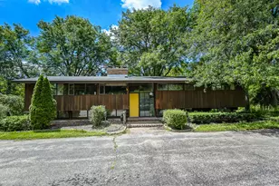 16W340 97th St, Burr Ridge, IL 60527 - Photo 1