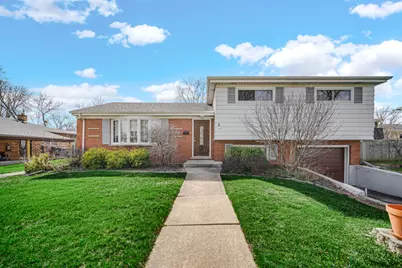 136 N School Street, Addison, IL 60101 - Photo 1