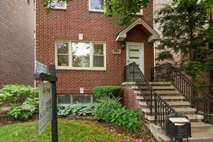 1319 W 32nd Pl, Chicago, IL 60608 - Photo 1