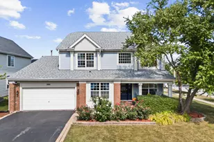 396 E 17th Pl, Lombard, IL 60148 - Photo 1