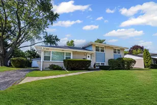 2751 Pauline Ave, Glenview, IL 60025 - Photo 1