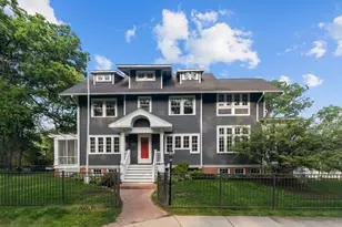 633 Elmwood Ave, Wilmette, IL 60091 - Photo 1