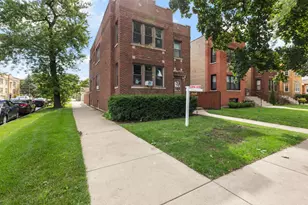 3657 N Bernard St, Chicago, IL 60618 - Photo 1