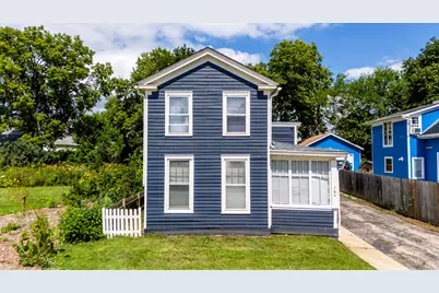 166 Ann Street, Elgin, IL 60120 - Photo 1
