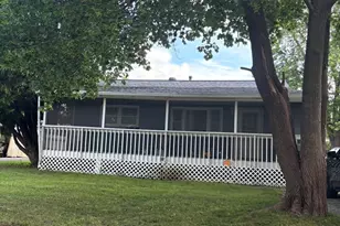 1635 Ferry St, Waukegan, IL 60087 - Photo 1