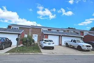 650 Sundance Dr, Bolingbrook, IL 60440 - Photo 1