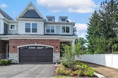 143 Harding Court, Glen Ellyn, IL 60137 - Photo 1