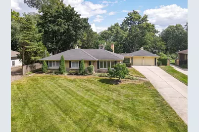 331 Lorraine Street, Glen Ellyn, IL 60137 - Photo 1