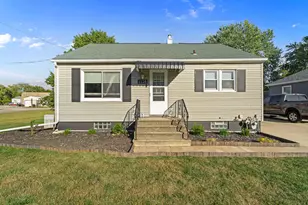 1126 Sanger St, Ottawa, IL 61350 - Photo 1