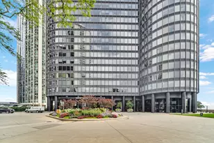 155 N Harbor Dr, Chicago, IL 60601 - Photo 1