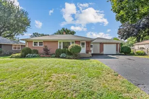 1621 W Joyce Ave, McHenry, IL 60051 - Photo 1