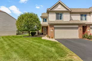 8312 Chestnut Ct, Frankfort, IL 60423 - Photo 1