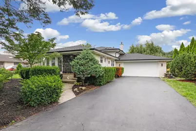 10364 S 82nd Court, Palos Hills, IL 60465 - Photo 1