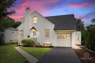 347 S Brewster Ave, Lombard, IL 60148 - Photo 1