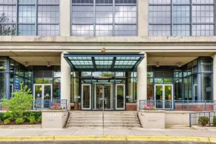 900 N Kingsbury St, Chicago, IL 60610 - Photo 1