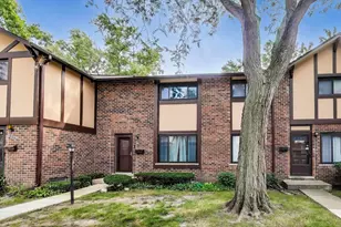 18W271 Kirkland Ln, Villa Park, IL 60181 - Photo 1