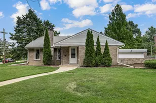 4465 Lunt Ave, Lincolnwood, IL 60712 - Photo 1