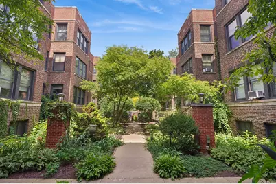 753 W Brompton Avenue #1S, Chicago, IL 60657 - Photo 1
