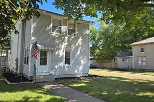 1102 Illinois Ave, Ottawa, IL 61350 - Photo 1