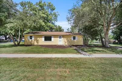 500 E Franklin Street, Hudson, IL 61748 - Photo 1