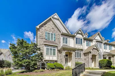 347 Sype Drive, Carol Stream, IL 60188 - Photo 1