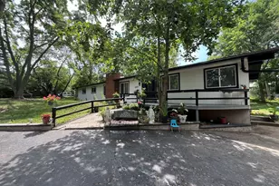 154 Barbara Ln, New Lenox, IL 60451 - Photo 1