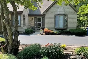 1021 Troutlilly Ln, Darien, IL 60561 - Photo 1