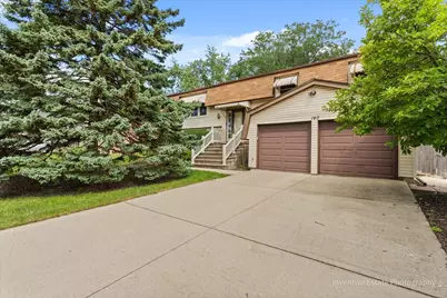 140 Springhill Drive, Bolingbrook, IL 60440 - Photo 1