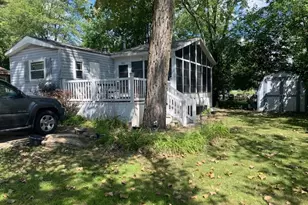 33 Lakeshore Dr, Wilmington, IL 60481 - Photo 1