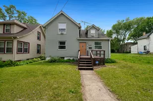 1127 Crosby St, Rockford, IL 61107 - Photo 1