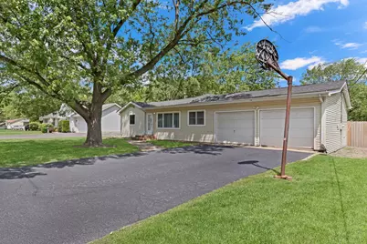 3426 Country Club Avenue, Gurnee, IL 60031 - Photo 1