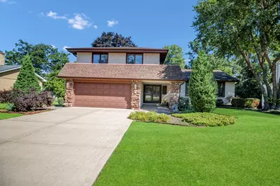 560 N Forest Drive, Addison, IL 60101 - Photo 1