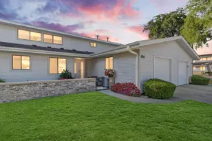 1104 Taunton Ct, Schaumburg, IL 60193 - Photo 1