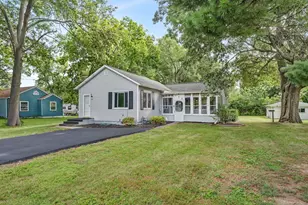 172 S Hossack St, Seneca, IL 61360 - Photo 1