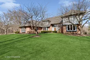 1512 Sunnyview Rd, Libertyville, IL 60048 - Photo 1