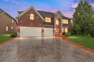 1535 S Douglas Ave, Arlington Heights, IL 60005 - Photo 1