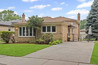 8720 Karlov Avenue, Skokie, IL 60076 - Photo 1