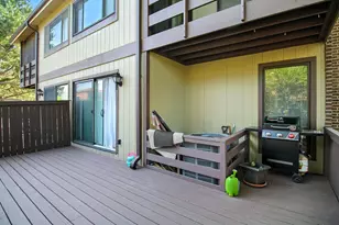 6 W Pebble Ct, Palos Hills, IL 60465 - Photo 1