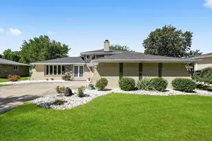 14216 Clearview Dr, Orland Park, IL 60462 - Photo 1