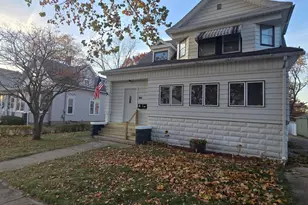 1352 Illinois Ave, Ottawa, IL 61350 - Photo 1