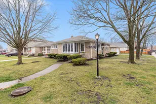 7636 W Rosedale Ave, Chicago, IL 60631 - Photo 1